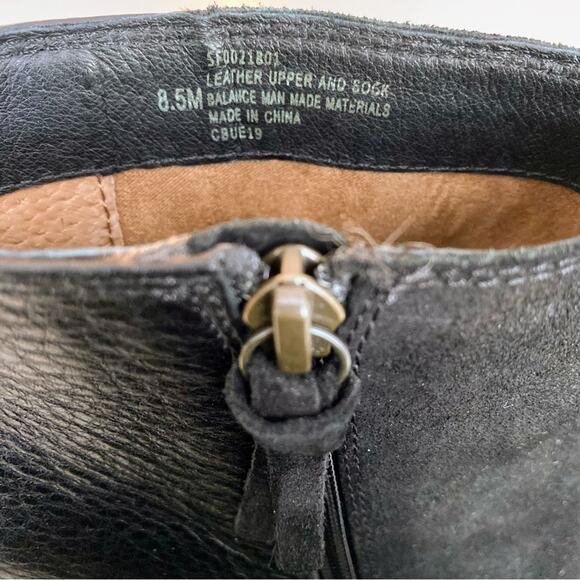 Sofft Tilton Women's Black Oiled Suede & Leather Mixed Media Ankle Boot 8.5M - Picture 10 of 10